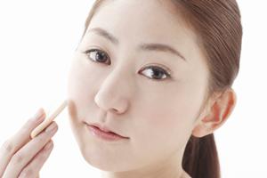 小田原で美容鍼灸の施術を受ける